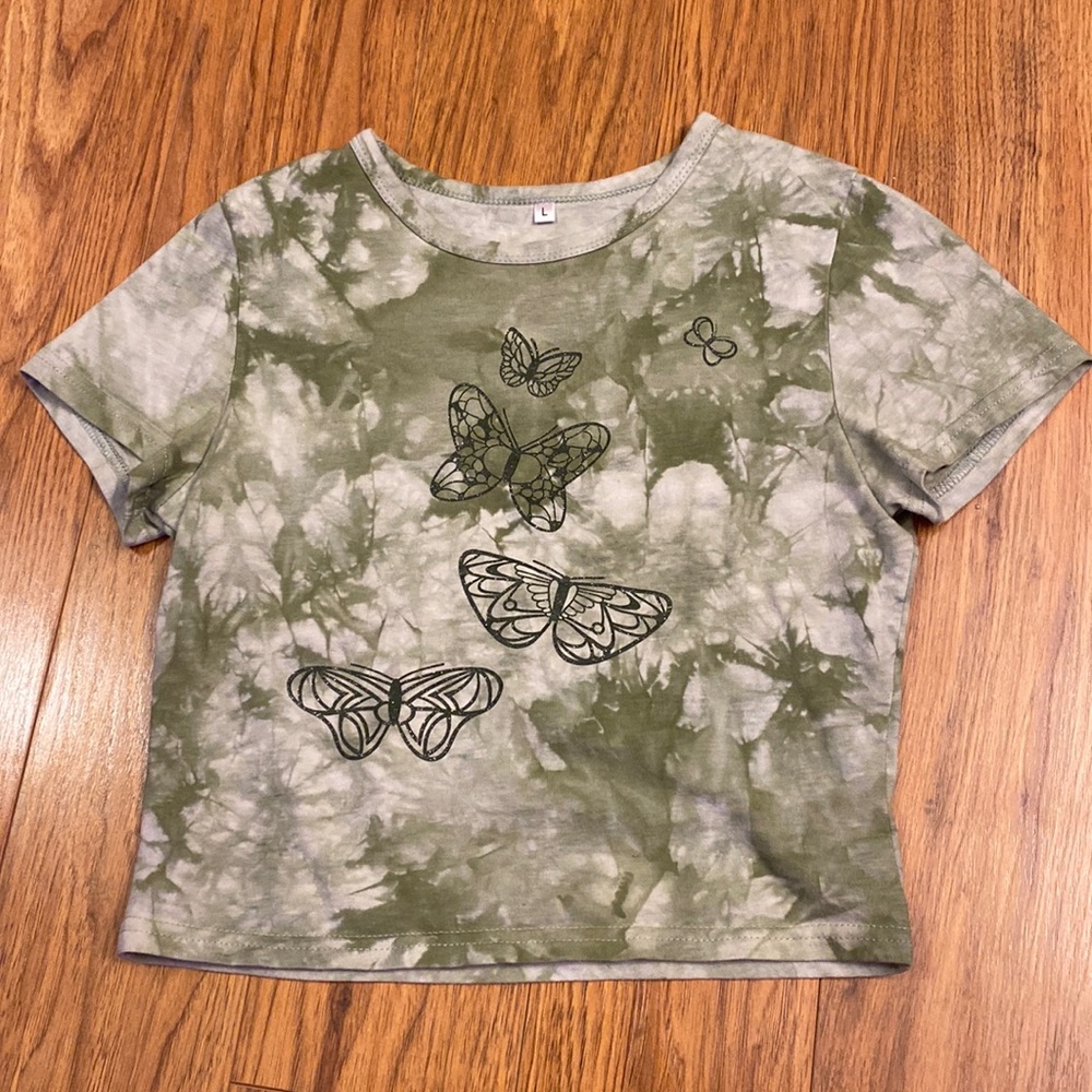 Green cropped short sleeve tee